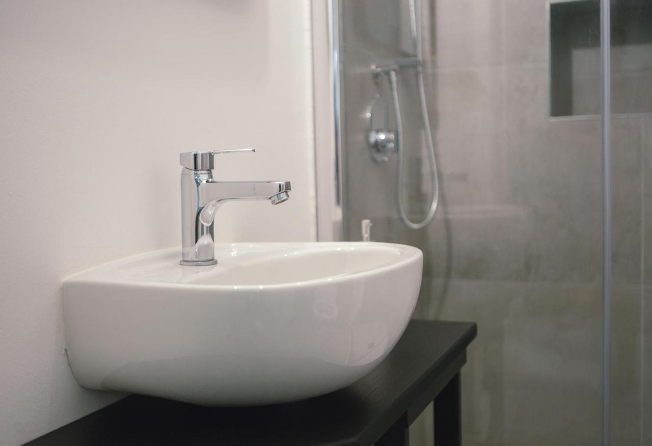 A Due Passi Apartment Теразини Екстериор снимка
