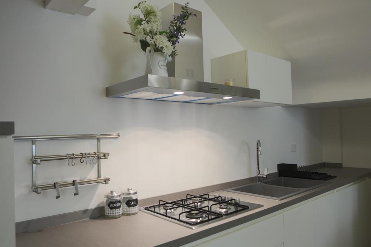 A Due Passi Apartment Теразини Екстериор снимка